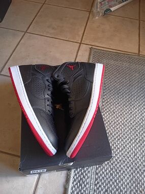 Nike Air Jordan Access — Black/Red